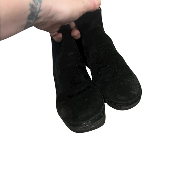 Fly London Yama black suede wedge ankle boots with tie back - Picture 4 of 10